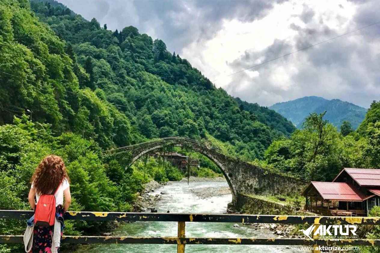 Double Huser – Pokut Turu