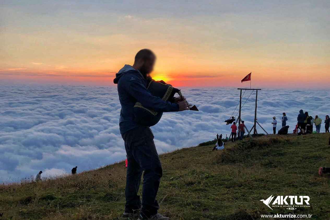 Double Huser – Pokut Turu