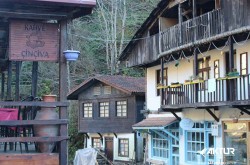 Double Huser – Pokut Turu